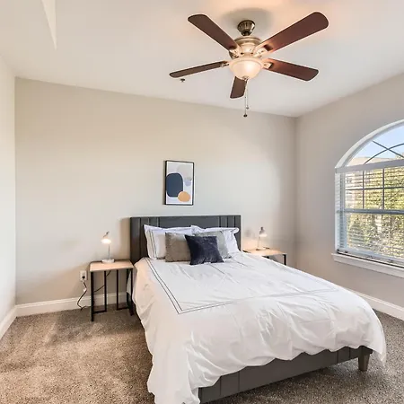 Crest At Midtown 1413 L 1 Bedroom 1 Bathroom